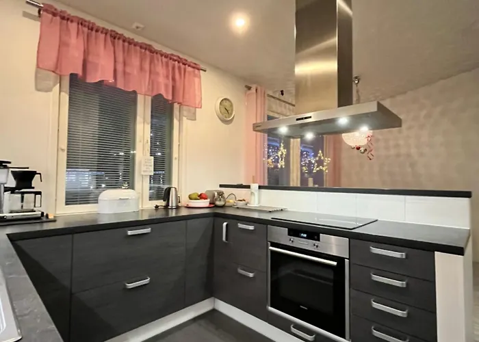 White As Snow 度假居 罗瓦涅米